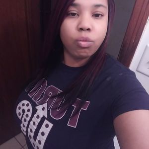 Meet your Posher, Candis